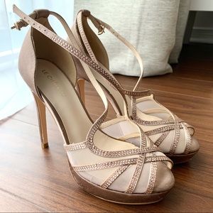 LE CHÂTEAU High Heels 4.5” Color Blush Size 6